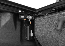 Load image into Gallery viewer, Retrax 15-20 Ford F-150 SuperCrew/SuperCab/Reg Cab 6.5ft Bed RetraxPRO EZ-Off FRC-4000